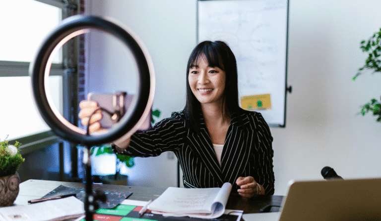 Story First, Scroll Later: Best Digital Storytelling Tools for Influencers