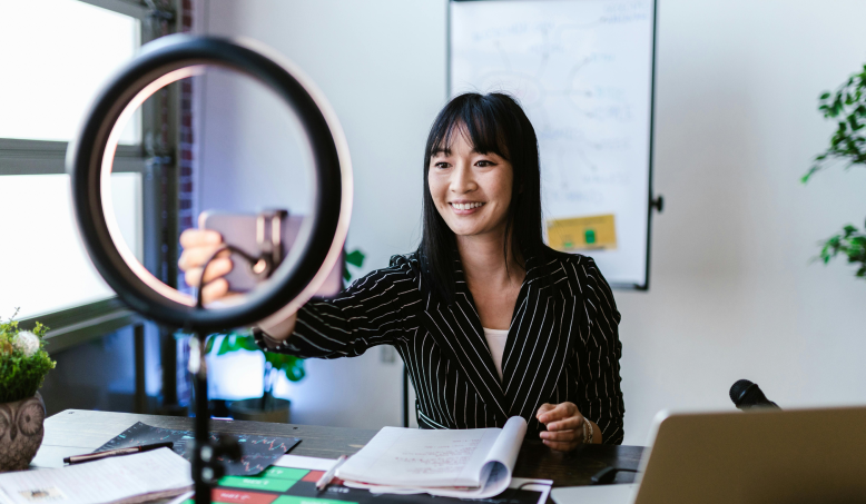 Story First, Scroll Later: Best Digital Storytelling Tools for Influencers